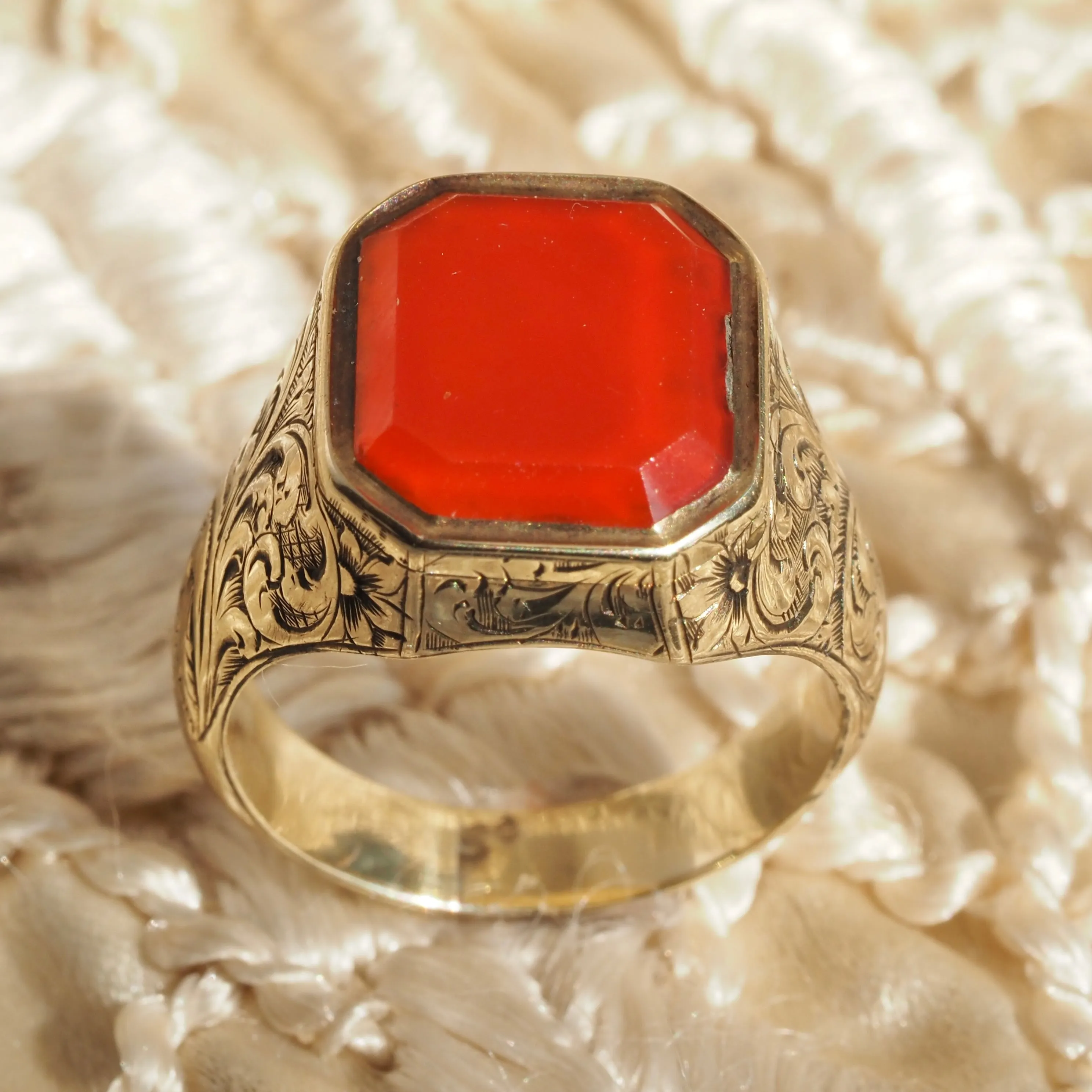 Antique Victorian 14k Gold Engraved Locket Carnelian Ring