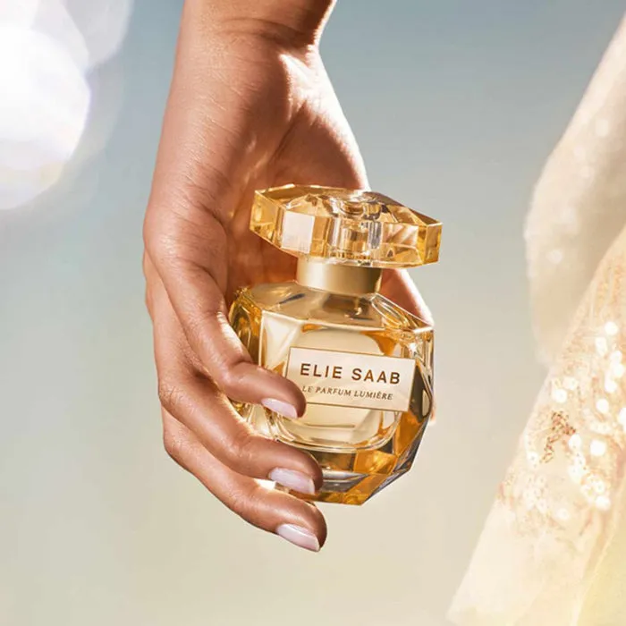 LE PARFUM LUMIERE EDP