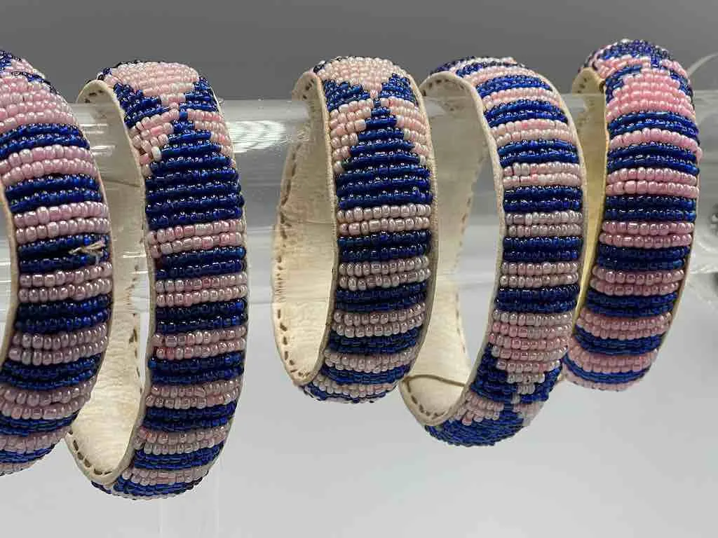 Sparkling 2-Color Wide Beaded Leather Bracelet - Mali