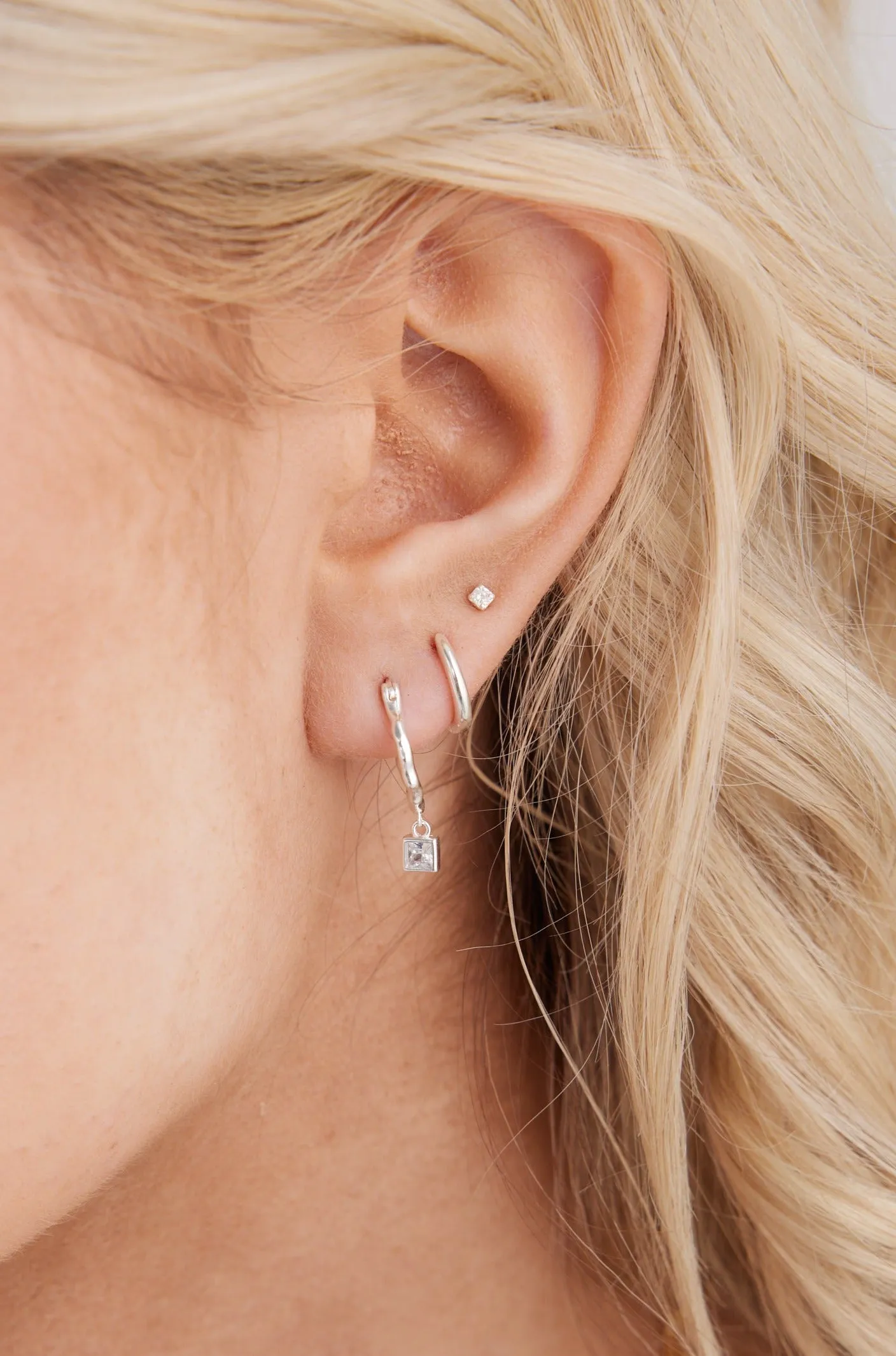Tia Hoop Earrings Silver